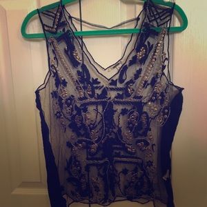 Super cute BKE top size medium